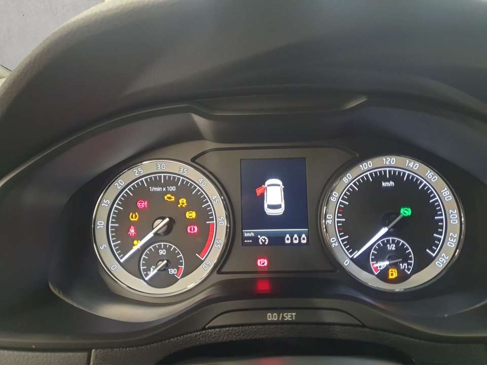 Skoda Karoq - Imagem 11