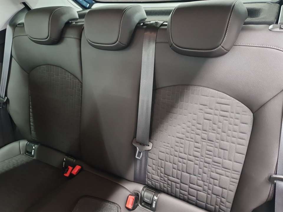 Opel Corsa - Imagem 13