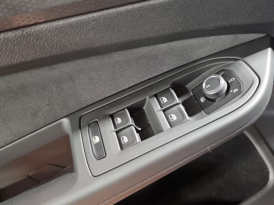 Volkswagen Golf GTI - Imagem 12