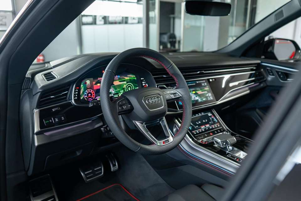 Audi RS Q8 - Imagem 14