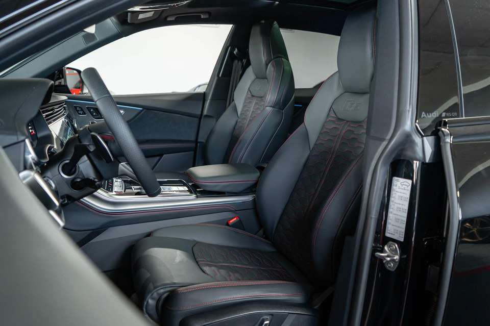 Audi RS Q8 - Imagem 15