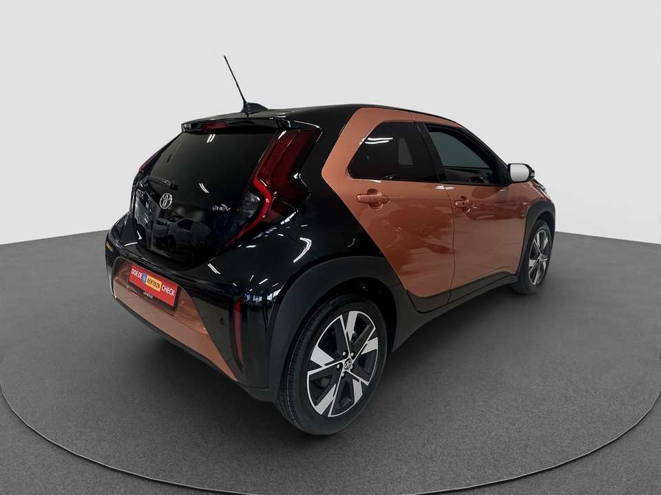 Toyota Aygo X - Imagem 7