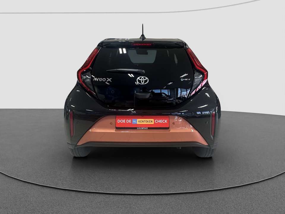 Toyota Aygo X - Imagem 9