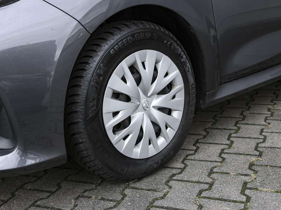 Toyota Yaris - Imagem 13