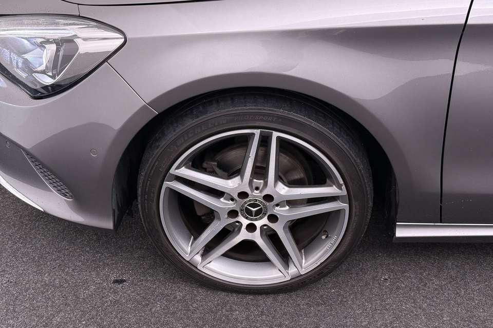 Mercedes-Benz CLA 180 - Imagem 7