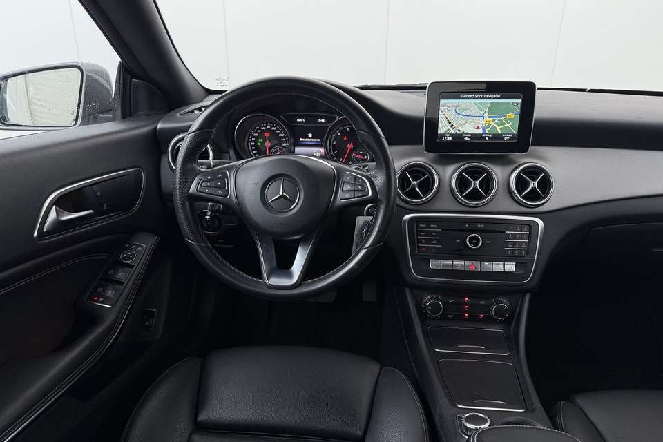 Mercedes-Benz CLA 180 - Imagem 8