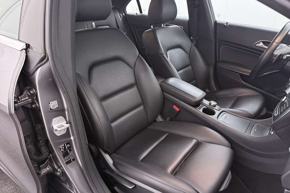 Mercedes-Benz CLA 180 - Imagem 14
