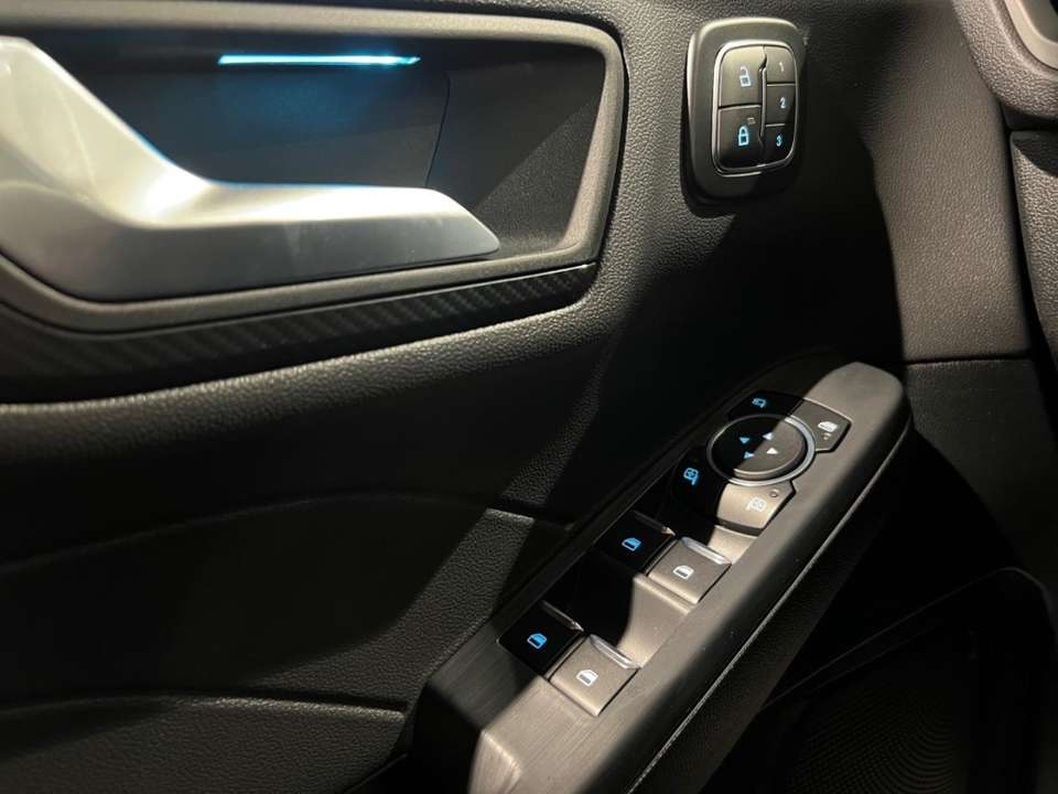 Ford Kuga - Imagem 15