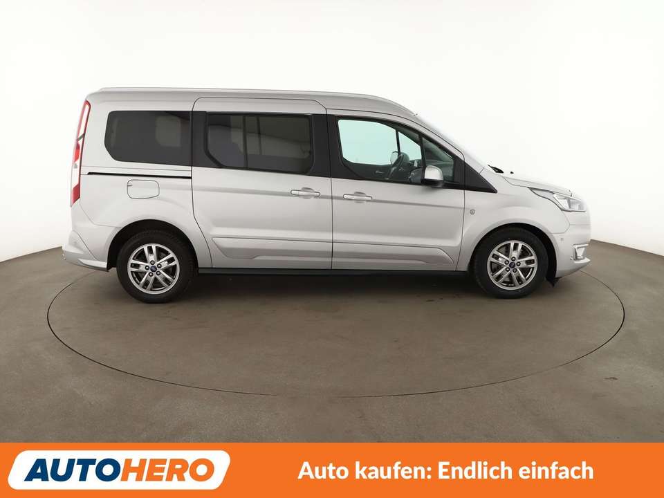 Ford Grand Tourneo - Imagem 7