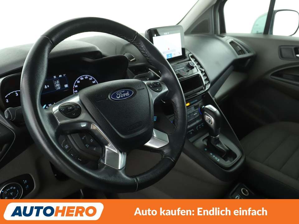 Ford Grand Tourneo - Imagem 11