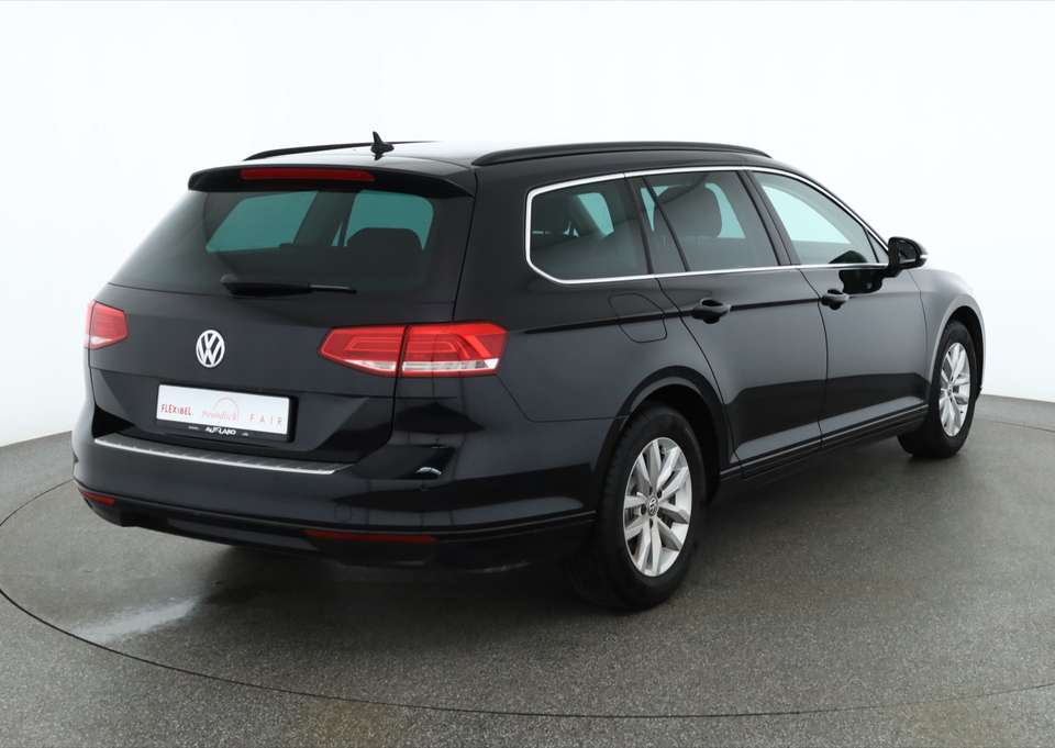 Volkswagen Passat Variant - Imagem 5