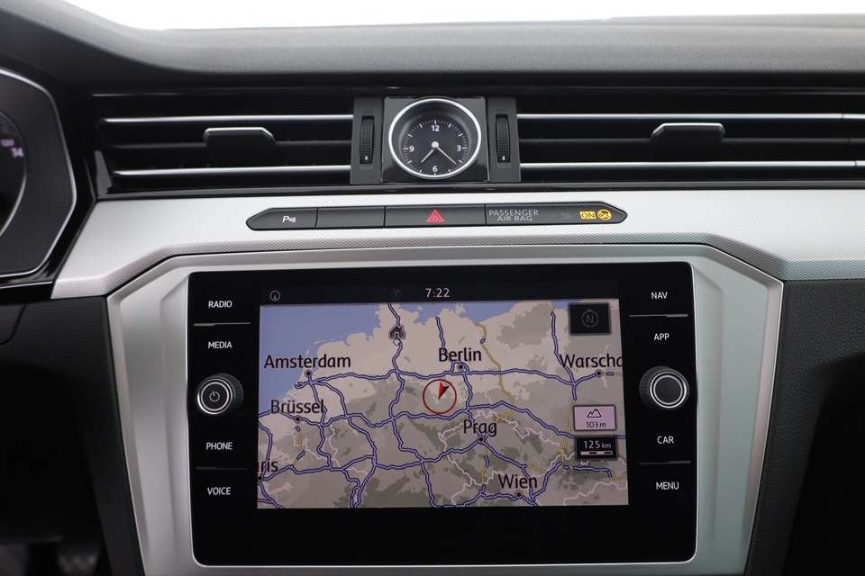 Volkswagen Passat Variant - Imagem 11