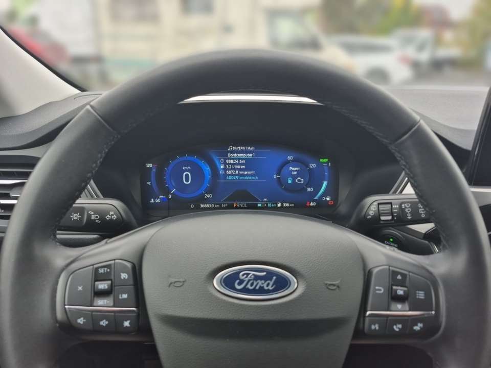Ford Kuga - Imagem 8
