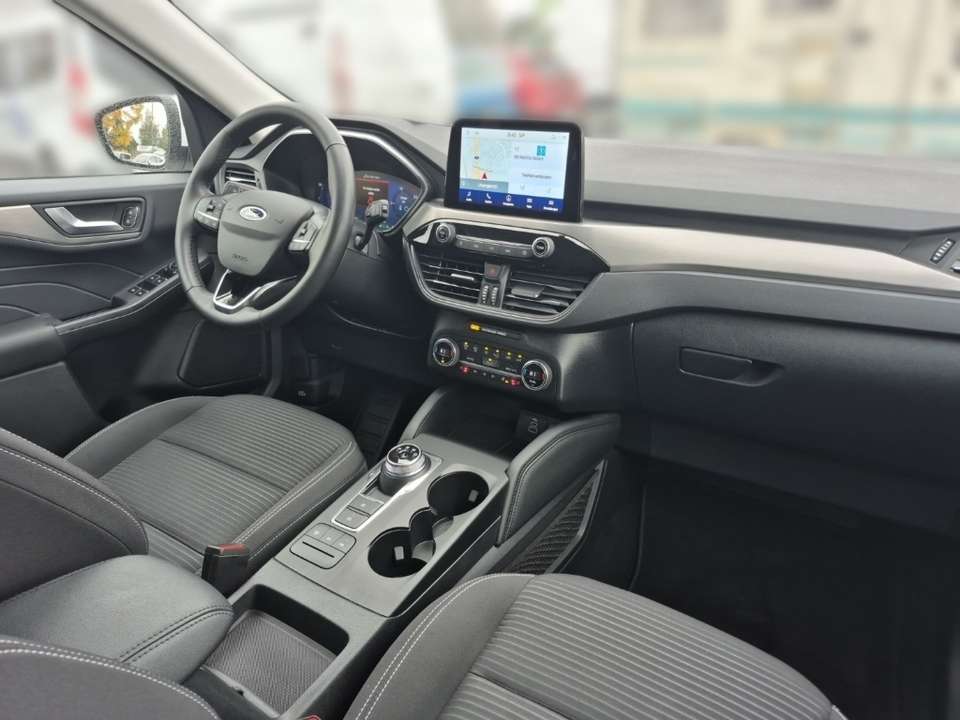 Ford Kuga - Imagem 13