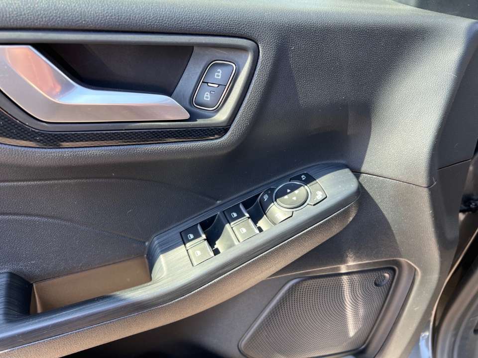 Ford Kuga - Imagem 11