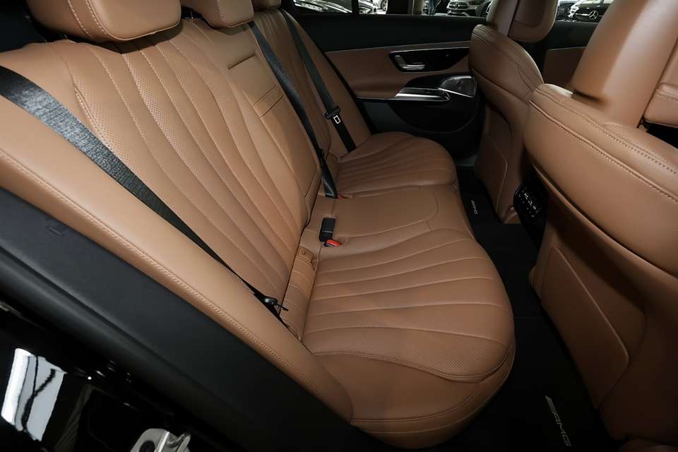 Mercedes-Benz E 220 - Imagem 6