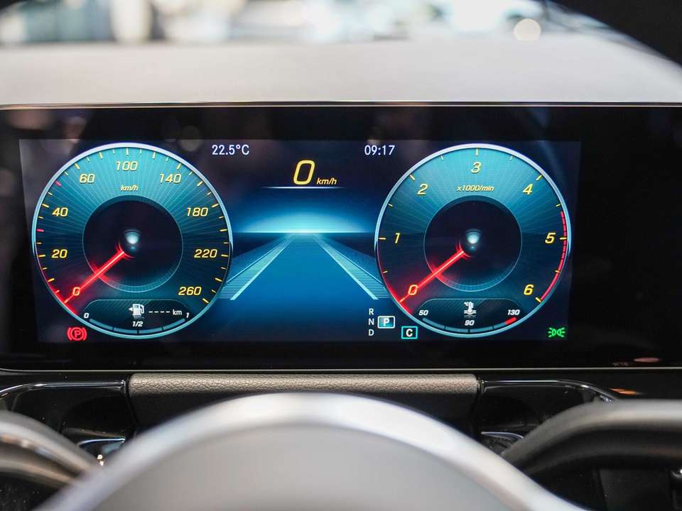 Mercedes-Benz GLA 220 - Imagem 14