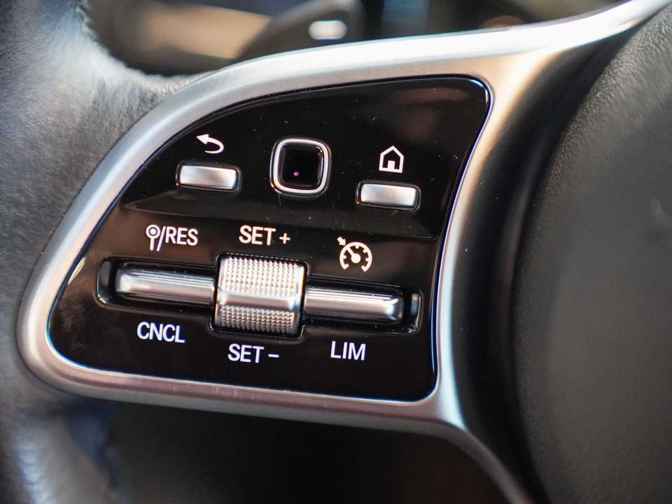 Mercedes-Benz GLA 220 - Imagem 15