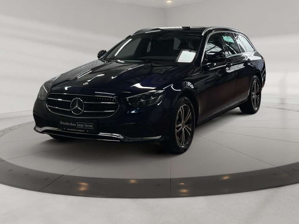 Mercedes-Benz E 220 - Imagem 2