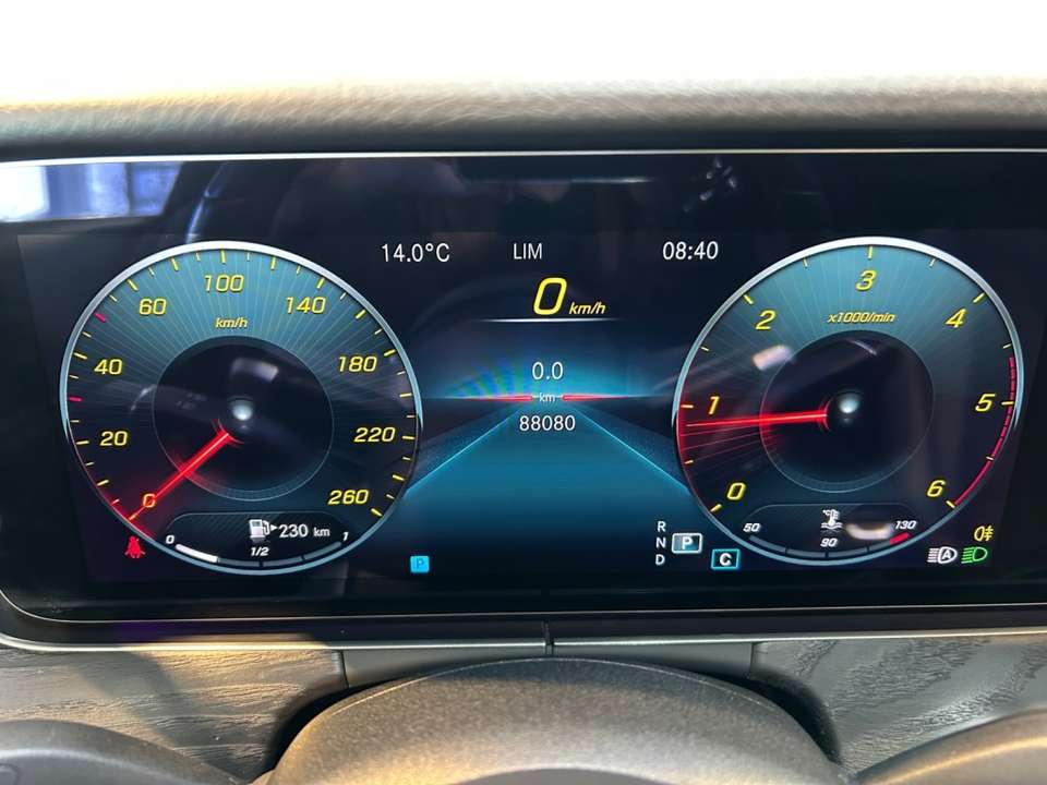 Mercedes-Benz E 220 - Imagem 10