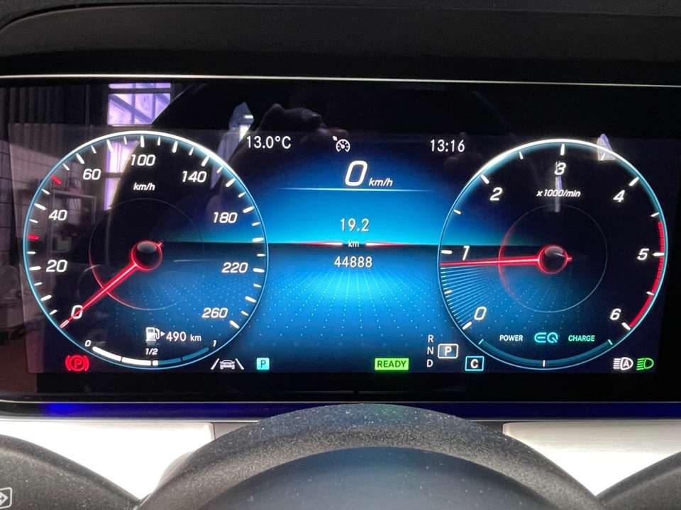 Mercedes-Benz E 220 - Imagem 10