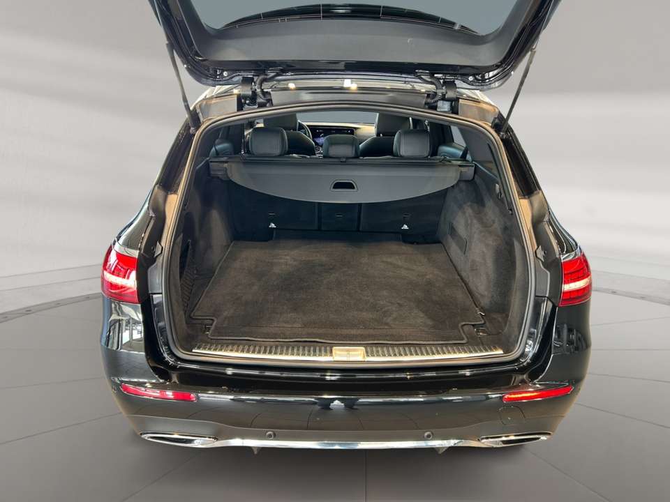 Mercedes-Benz E 220 - Imagem 13