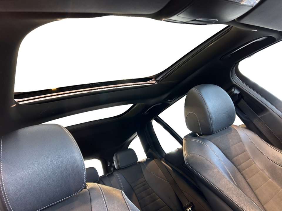 Mercedes-Benz E 220 - Imagem 14