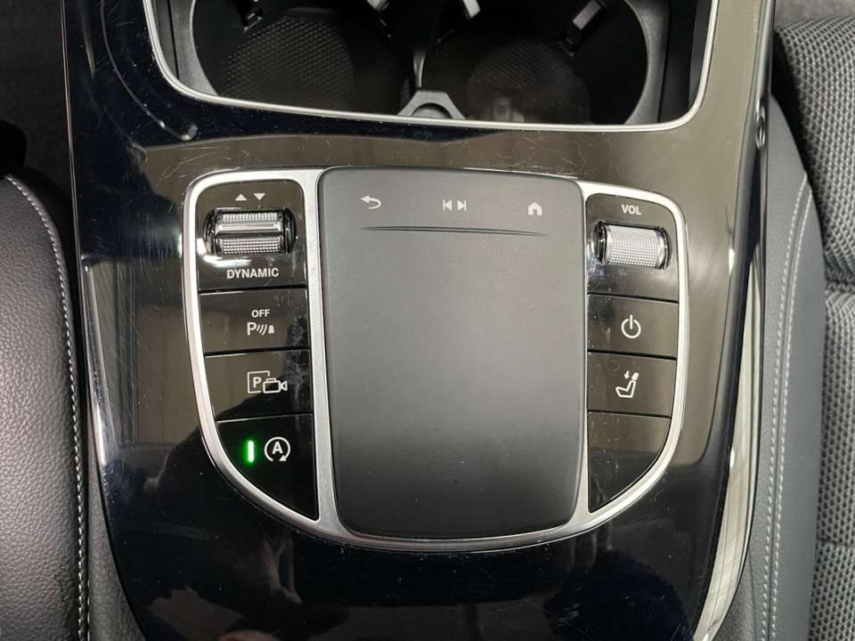 Mercedes-Benz E 220 - Imagem 15