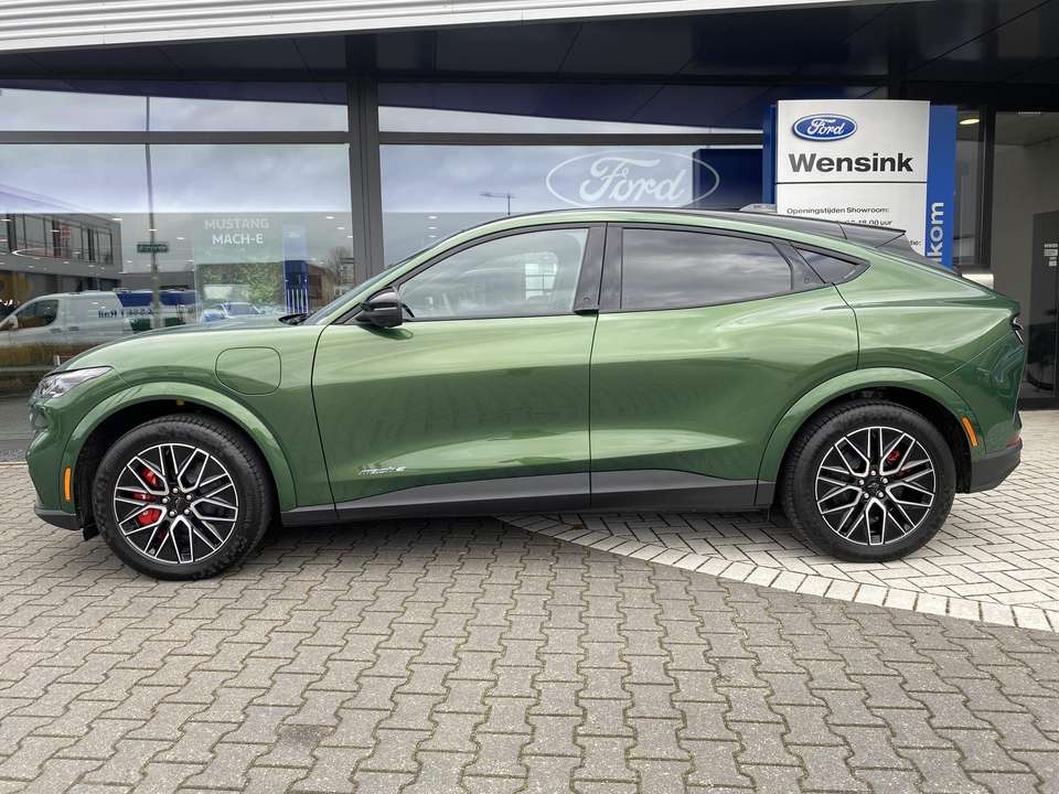 Ford Mustang Mach-E - Imagem 7