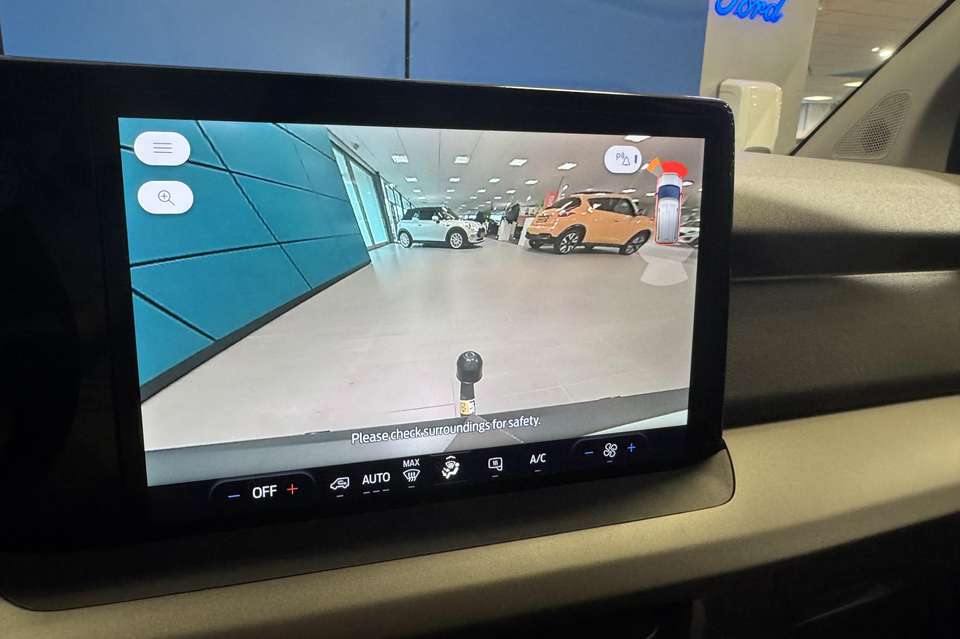 Ford Transit Courier - Imagem 5