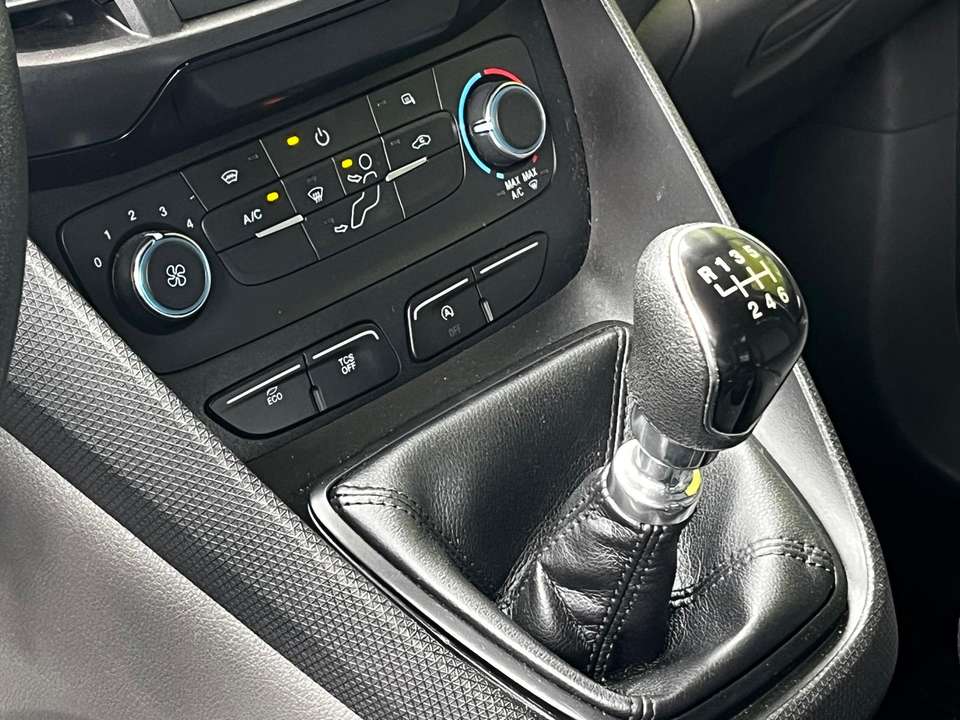 Ford Transit Connect - Imagem 9