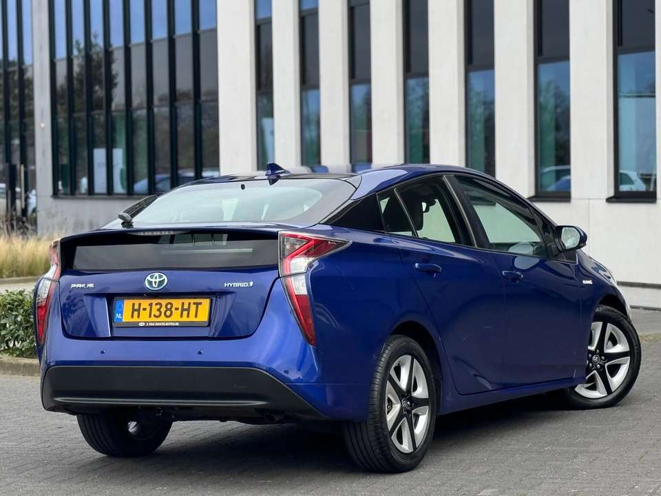 Toyota Prius - Imagem 3