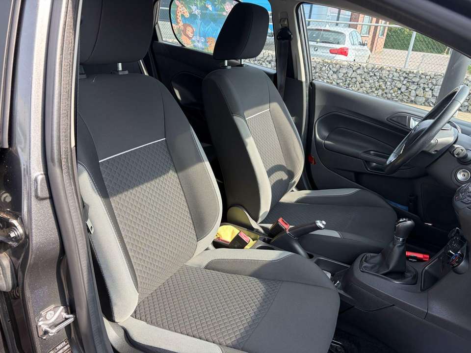 Ford Fiesta - Imagem 9