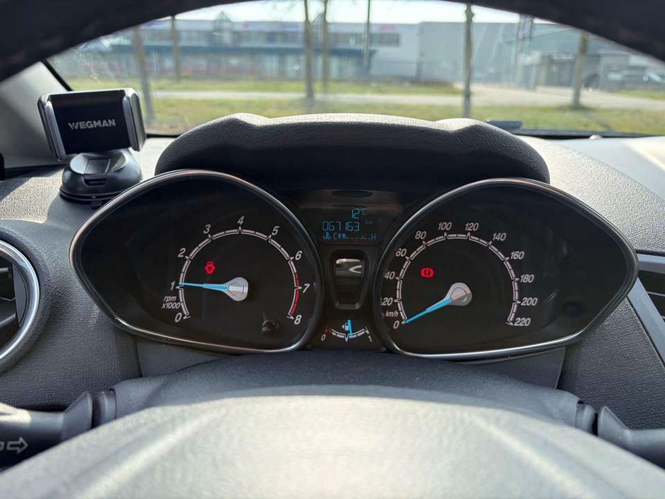 Ford Fiesta - Imagem 11