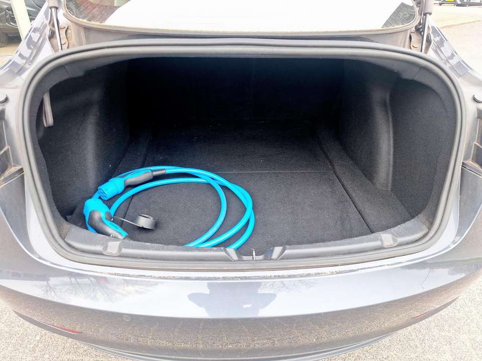 Tesla Model 3 - Imagem 8