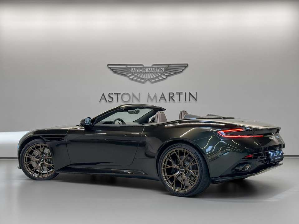 Aston Martin DB12 - Imagem 4