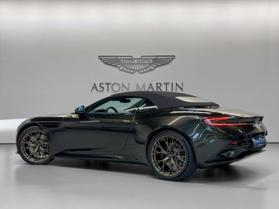 Aston Martin DB12 - Imagem 5