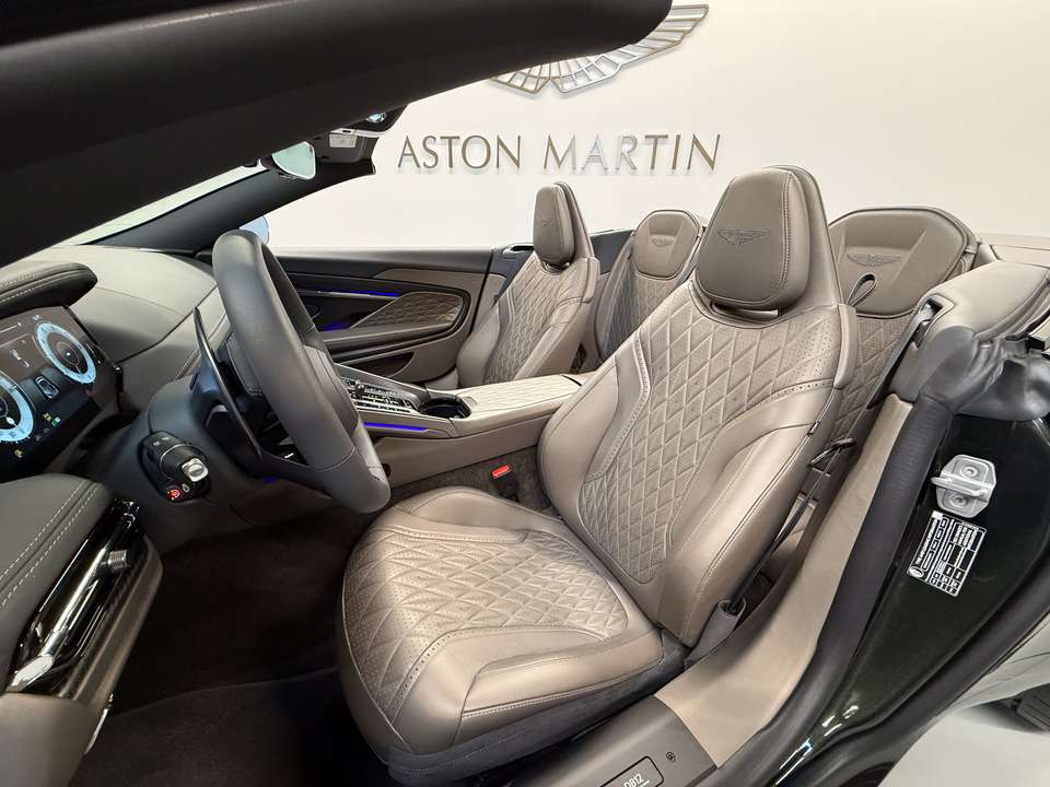 Aston Martin DB12 - Imagem 9