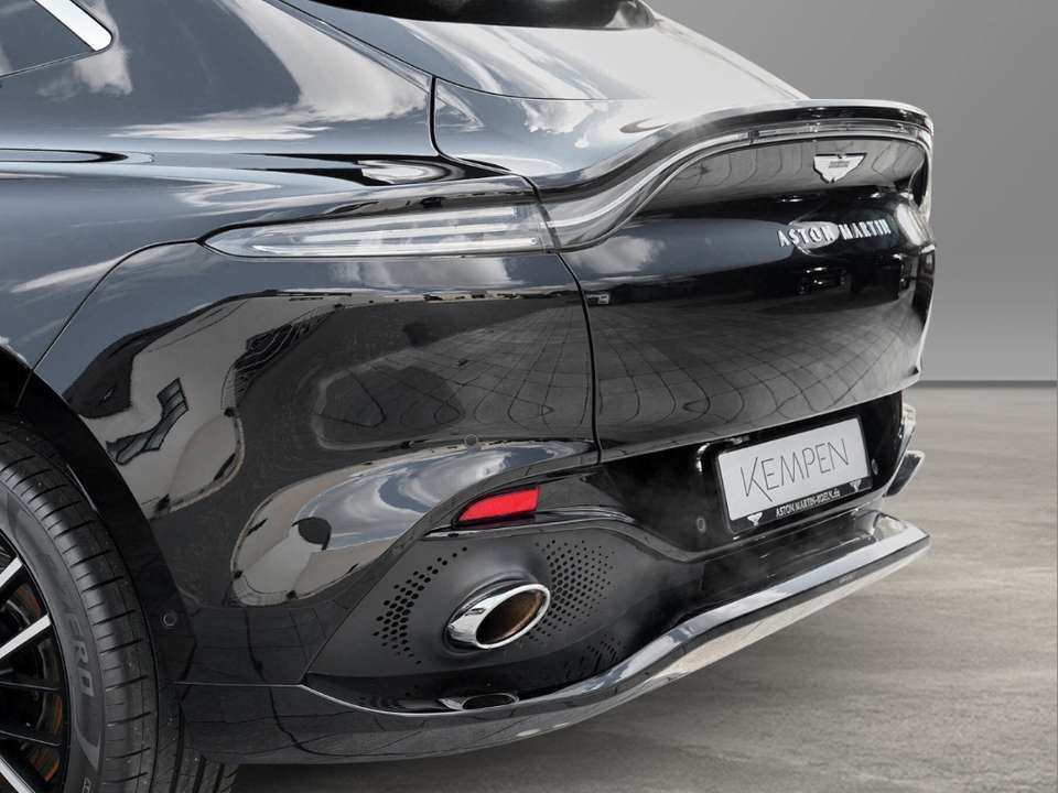 Aston Martin DBX - Imagem 15