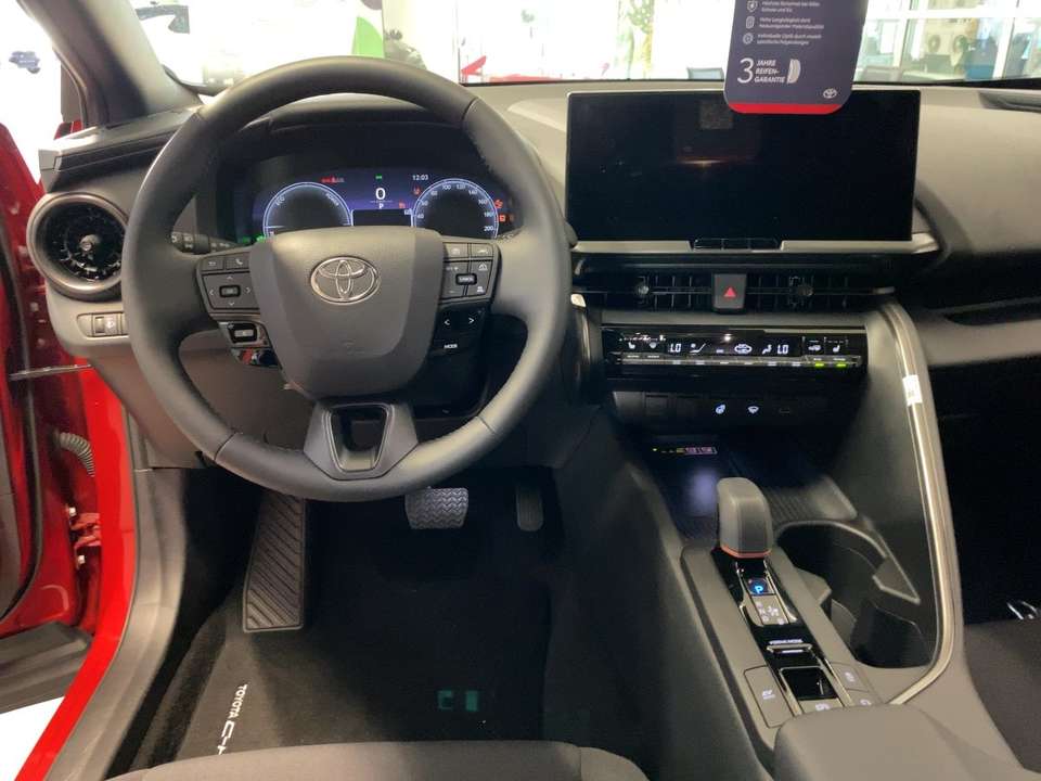 Toyota C-HR - Imagem 12