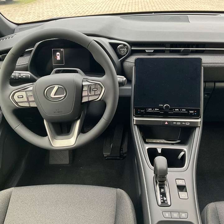 Lexus LBX - Imagem 11