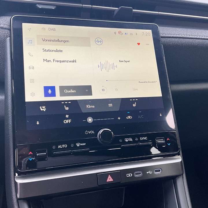 Lexus LBX - Imagem 15