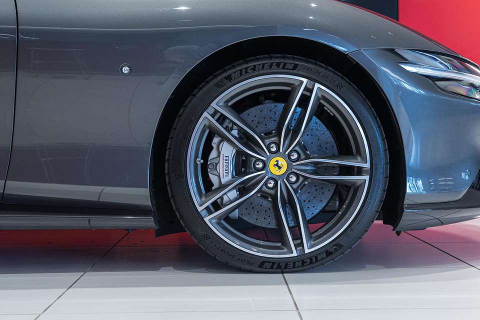 Ferrari Roma - Imagem 5
