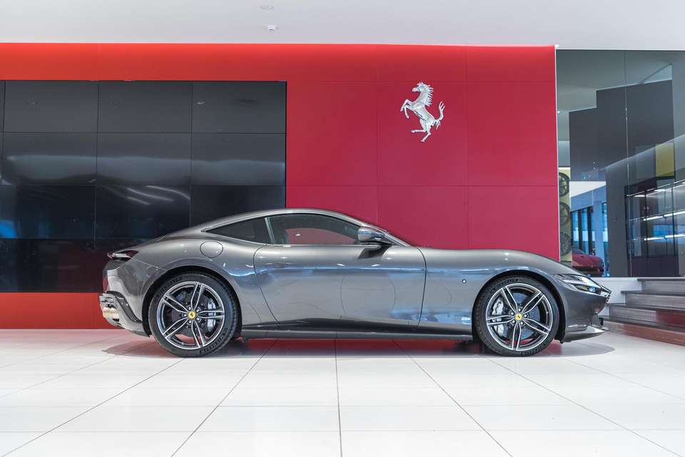 Ferrari Roma - Imagem 11