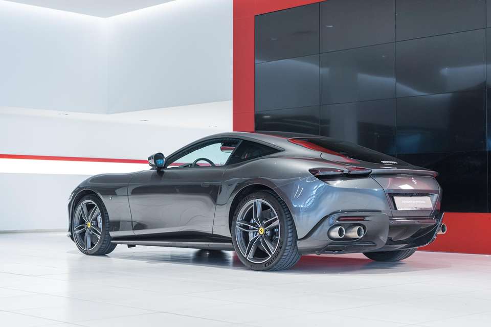 Ferrari Roma - Imagem 13