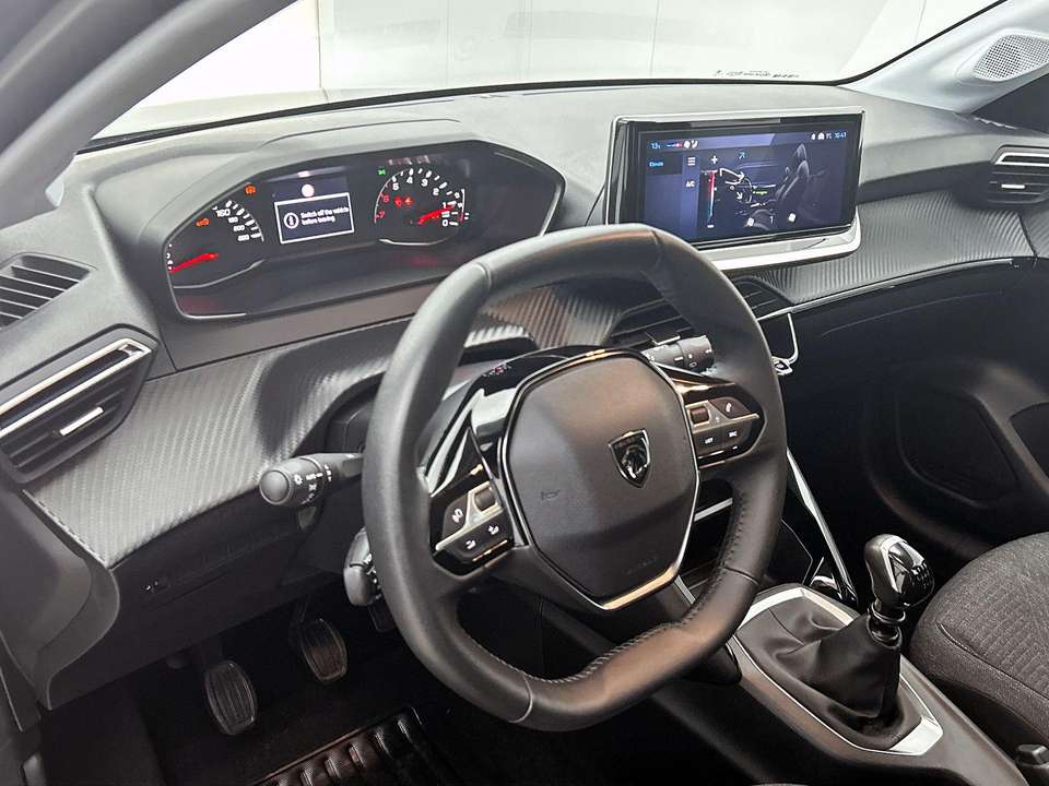 Peugeot 208 - Imagem 10