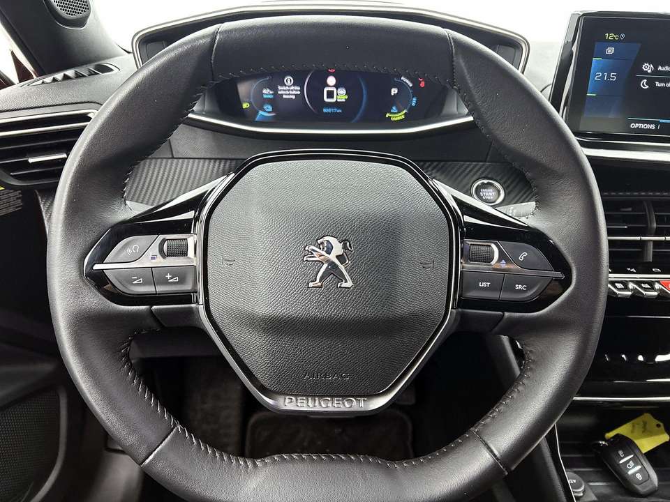 Peugeot e-2008 - Imagem 13