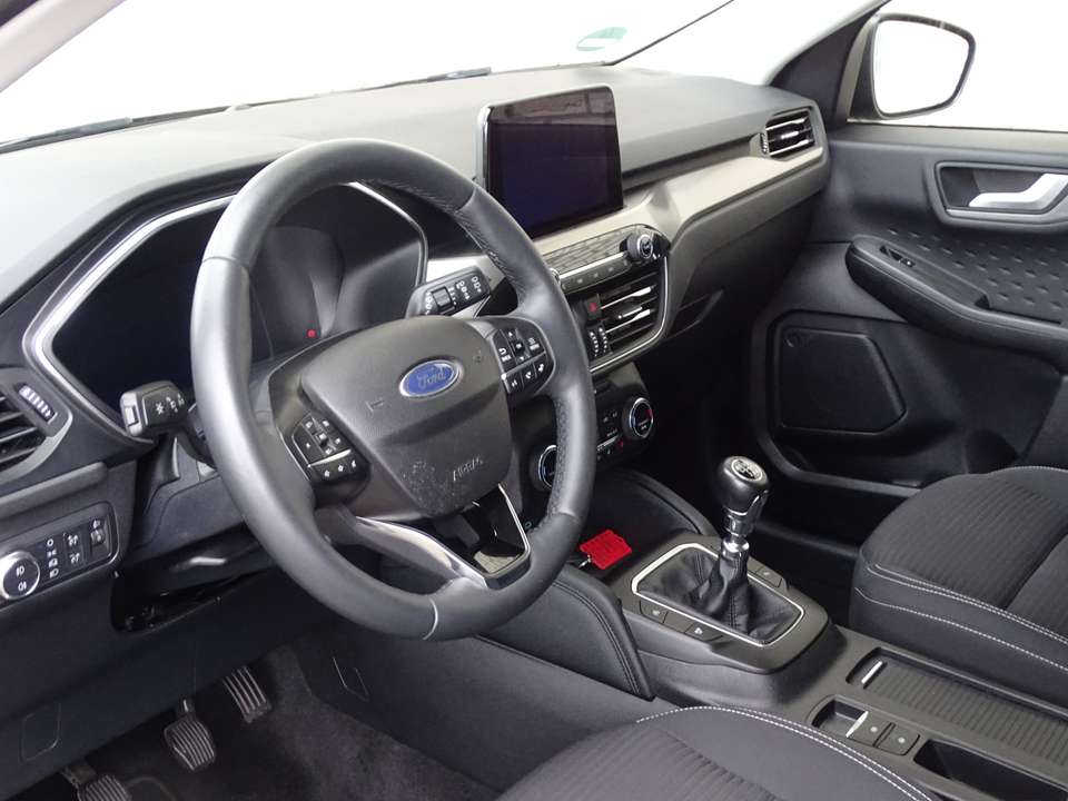 Ford Kuga - Imagem 8