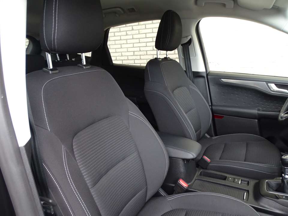 Ford Kuga - Imagem 11