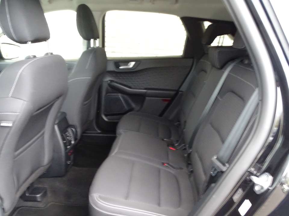 Ford Kuga - Imagem 13